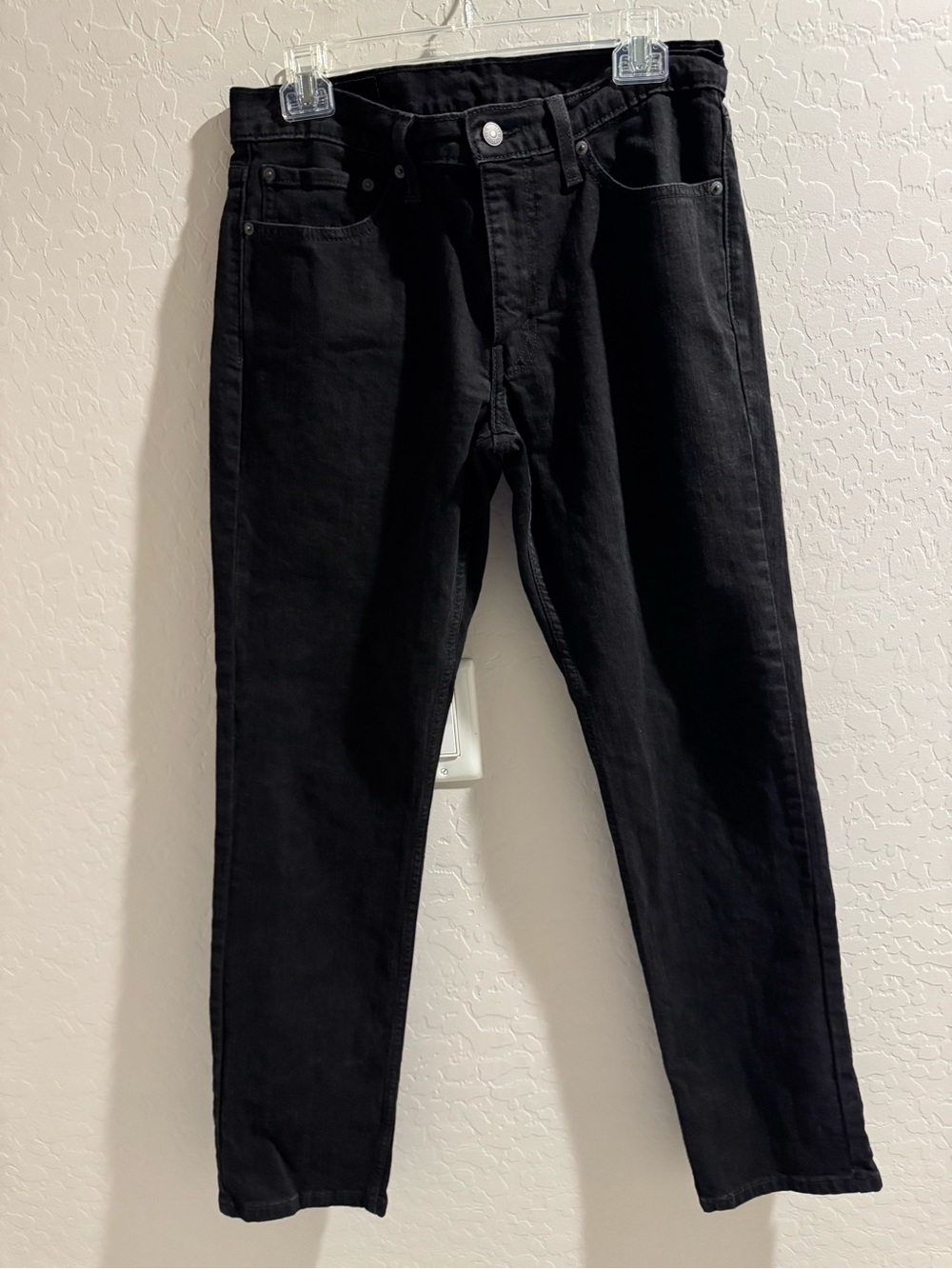 Levi's Men's Black Straight Jeans